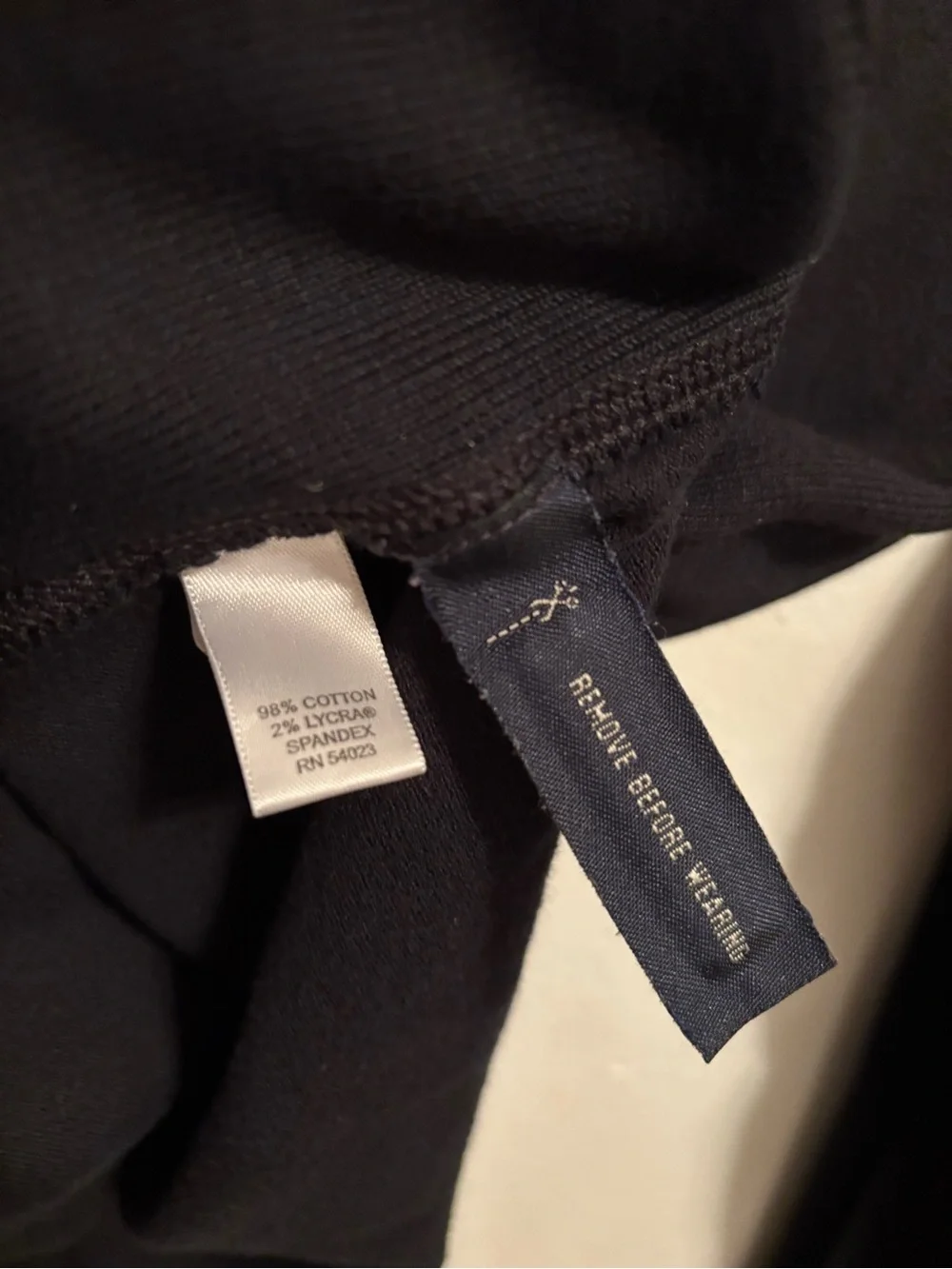 Banana Republic Black Long Sleeve V-Neck lightweight sweater L